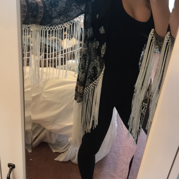 Flowy Spring Cardigan - Picture 1 of 3